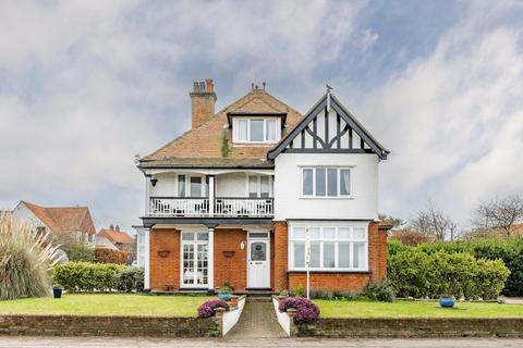 6 bedroom detached house for sale, Cromer Road, West Runton, Cromer, Norfolk