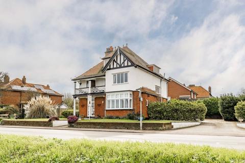 6 bedroom detached house for sale, Cromer Road, West Runton, Cromer, Norfolk