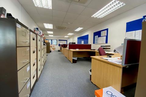 Office to rent - Unit 6 Viceroy House, Mountbatten Business Centre, Southampton, SO15 1HY