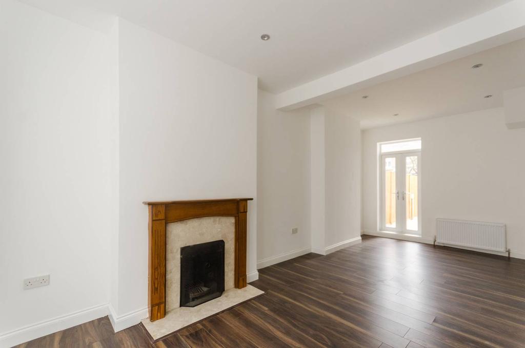 Westerham Road, Leyton, London, E10 6 bed terraced house £3,300 pcm