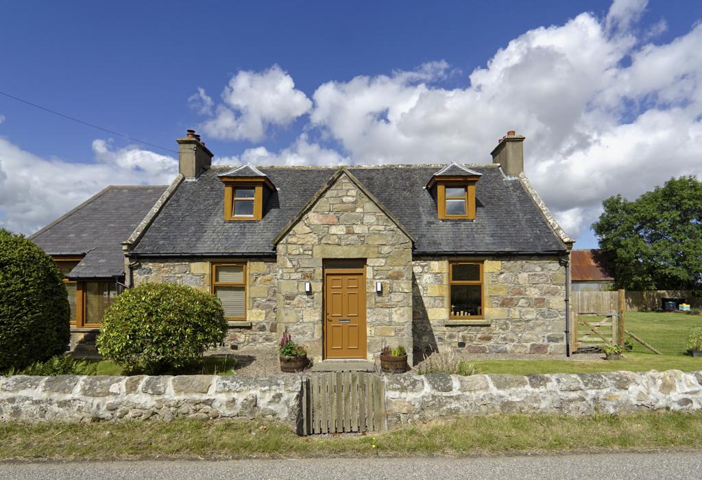 Easter Whitewreath, Elgin, Morayshire 3 bed detached house £360,000