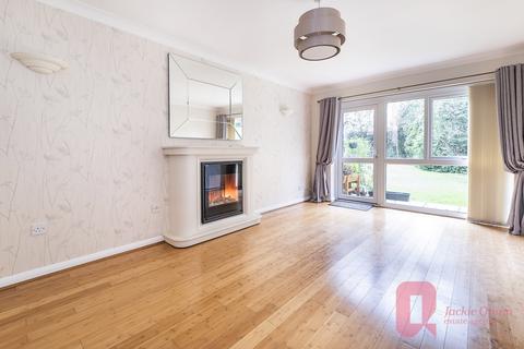 3 Timberhill, Ashtead, KT21 2NY