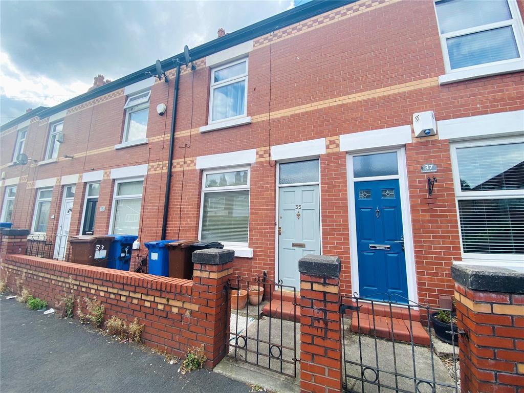 Lindfield Road, Reddish, Stockport, SK5 2 bed terraced house £775 pcm