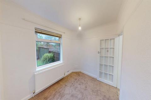 2 bedroom apartment to rent, Forest Side, Chingford, E4