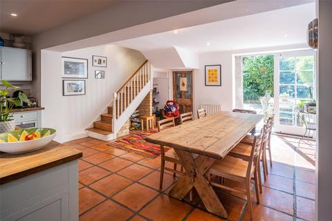 12 Chalcot Crescent, London, NW1 8YD
