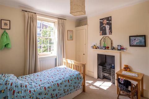12 Chalcot Crescent, London, NW1 8YD