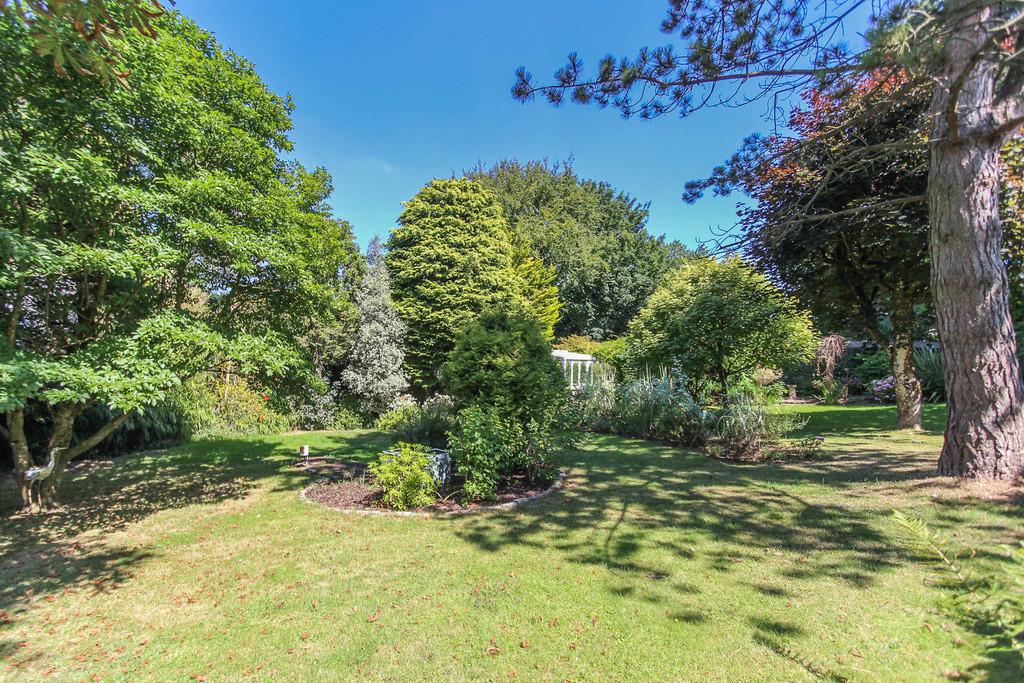 Downside Road, Backwell 4 bed detached house £750,000