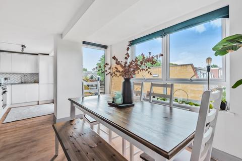 6, Lincoln House Acacia Road, Acton, London, W3 6HB