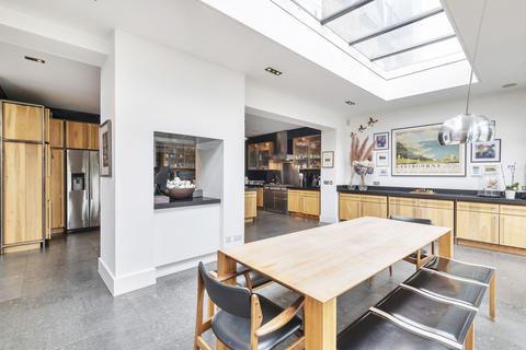 4 Wellfield Avenue, London, N10 2EA