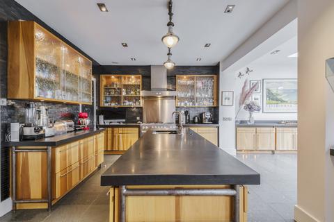 4 Wellfield Avenue, London, N10 2EA
