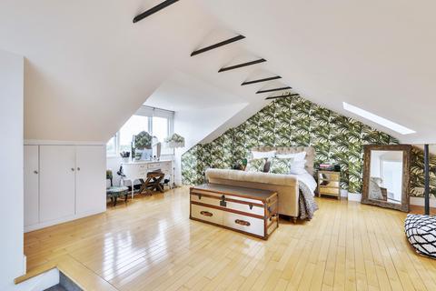 4 Wellfield Avenue, London, N10 2EA