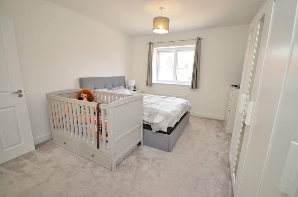 Arthur Cross Square, Colchester, CO4 6BZ 2 bed coach house £275,000