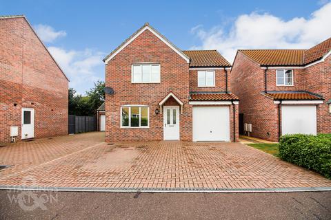 4 bedroom detached house for sale, Memorial Way, Lingwood, Norwich