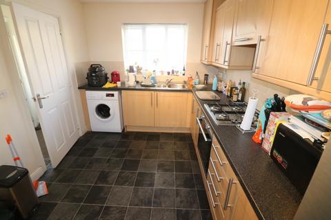3 bedroom semi-detached house to rent - Redhill Park, Hall Road, Hull