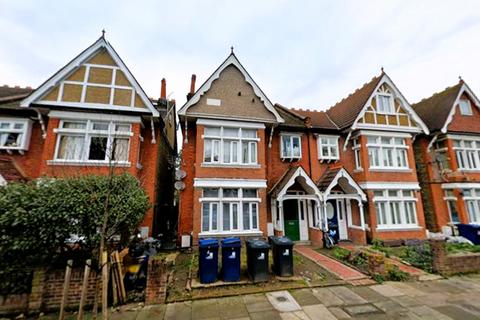 Craven Avenue, London