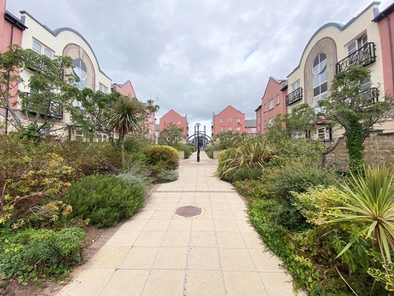 Waterside, Exeter 2 bed apartment £900 pcm (£208 pw)