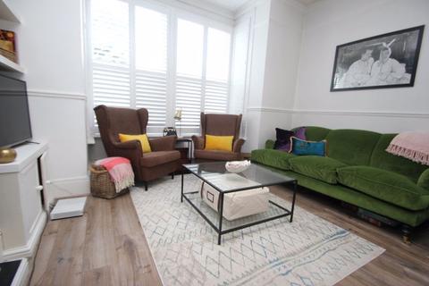 12 Cromer Road, Southend-on-sea, SS1 2DU