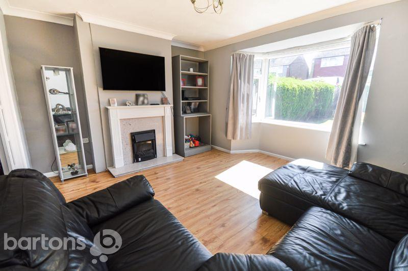 Thorogate, Rawmarsh 3 bed semidetached house £150,000