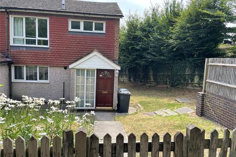 4 bedroom house share to rent - The Chantrys, Farnham, Surrey, GU9