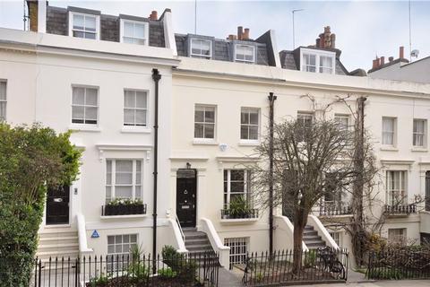 4 bedroom house to rent, Gordon Place, Kensington