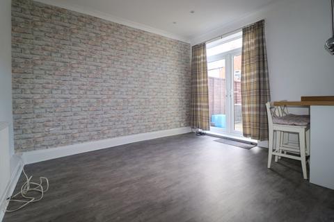 25 Boardman Avenue, Blackpool, FY1 6QD