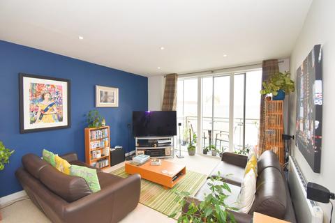 2 bedroom apartment for sale - The Heart, WALTON-ON-THAMES, KT12
