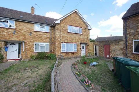 2 bedroom end of terrace house for sale - Hadrian Close, Staines-upon-Thames, TW19