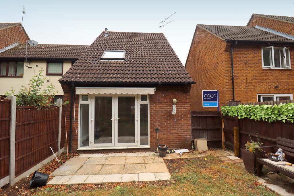 Lucas Gardens, Barton Hills, Luton... 1 bed cluster house £215,000
