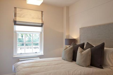 2 bedroom flat to rent, Pelham Court, Fulham Road, Chelsea, SW3