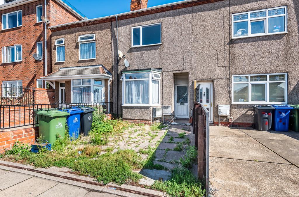 Grimsby Road, Cleethorpes, DN35 1 bed apartment for sale £42,500