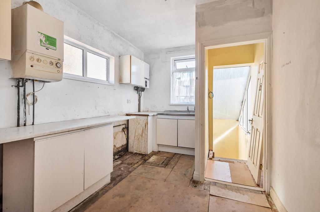 Grimsby Road, Cleethorpes, DN35 1 bed apartment for sale £42,500