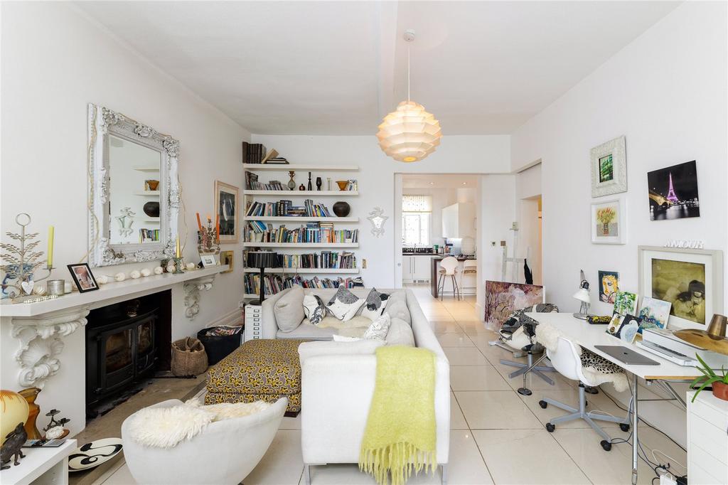 Kitchen/Reception
