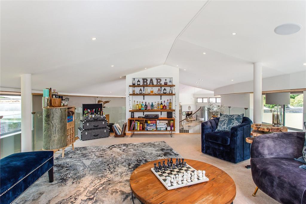 Mezzanine Living