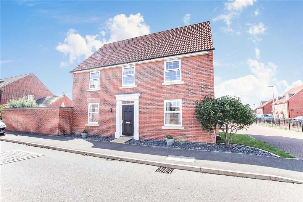 Livia Avenue, North Hykeham 4 bed detached house £370,000