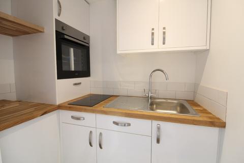 1 bedroom flat to rent, Coombe Terrace, Moulsecoomb, Brighton, BN2