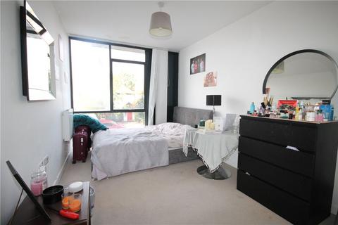 1 bedroom apartment to rent, Durnsford Road, London, SW19