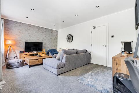 2 bedroom flat for sale - Flat 2, Carlton Grove, Ramsey