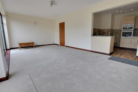 2 bedroom flat for sale - Longmead Court, Langstone