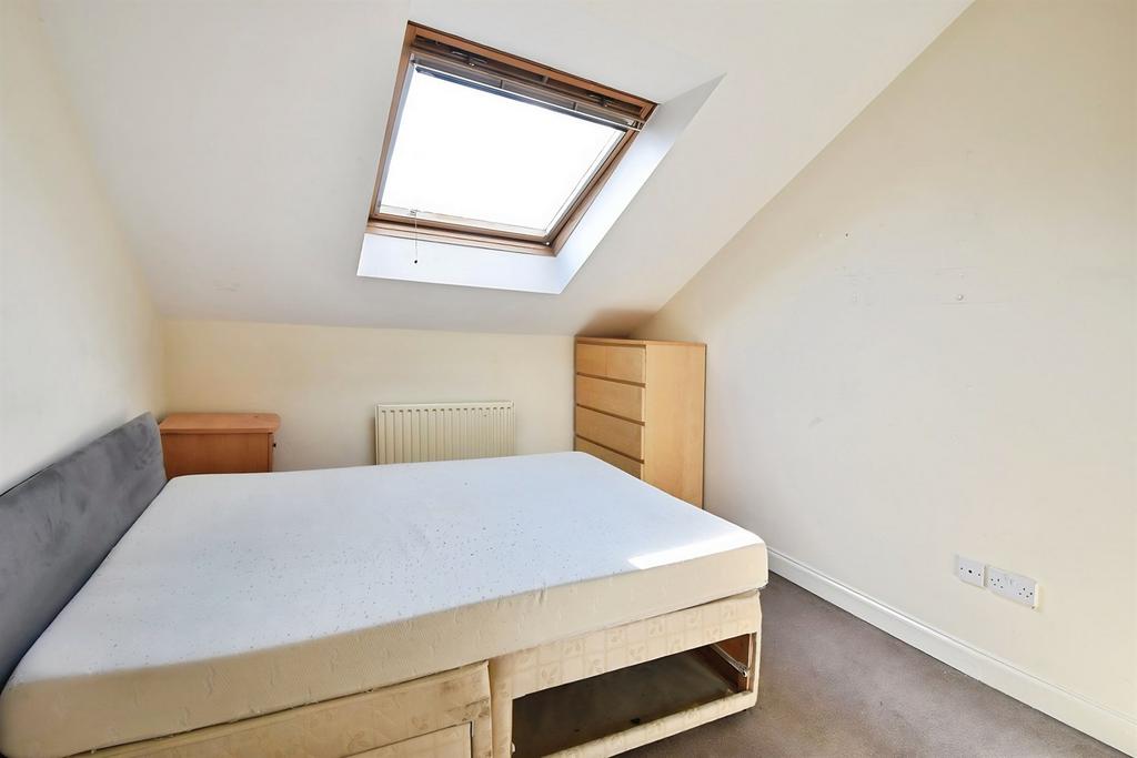 Flat 5 Bedroom