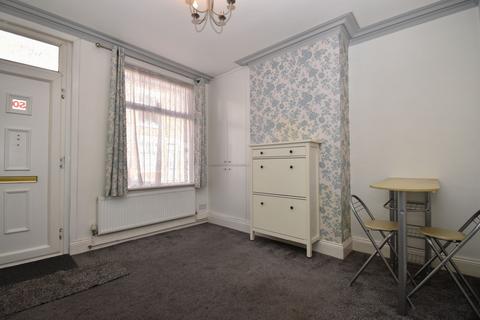 3 bedroom terraced house to rent, Avon Street, Leicester