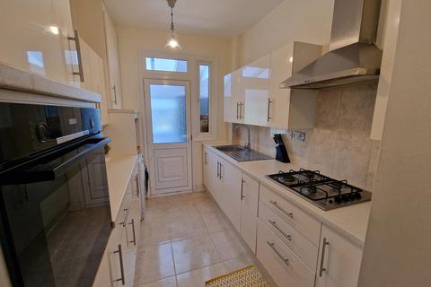 59 Ardfillan Road, London, SE6 1ST