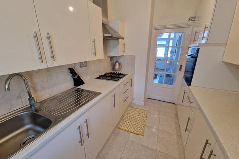 59 Ardfillan Road, London, SE6 1ST