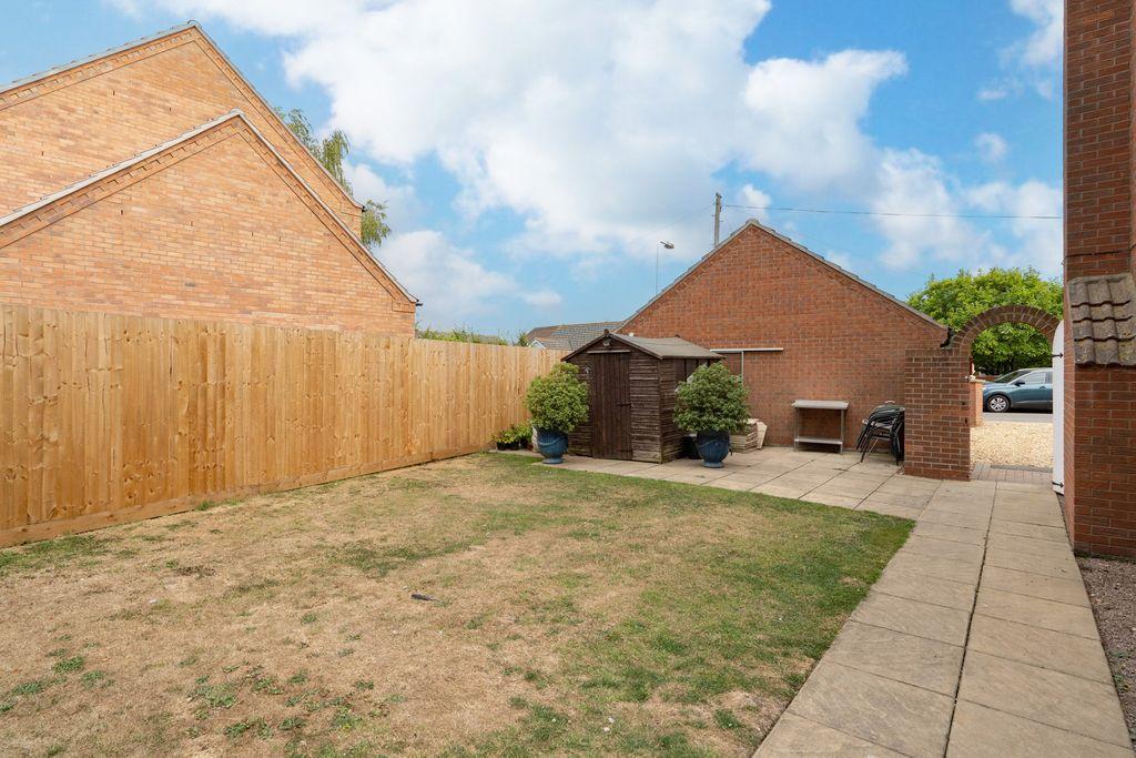 Garden at Side