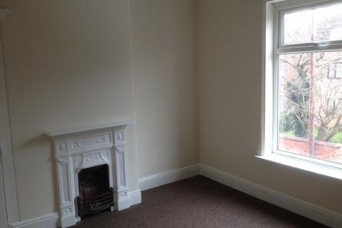 2 bedroom terraced house to rent, Shadyside, Hexthorpe