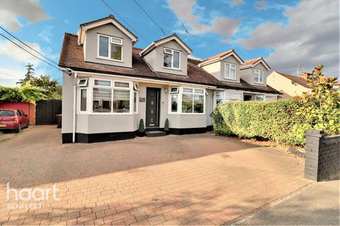 3 bedroom chalet for sale - Church Road, Essex
