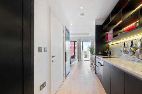 Studio to rent, Modena House, London City Island, London, E14