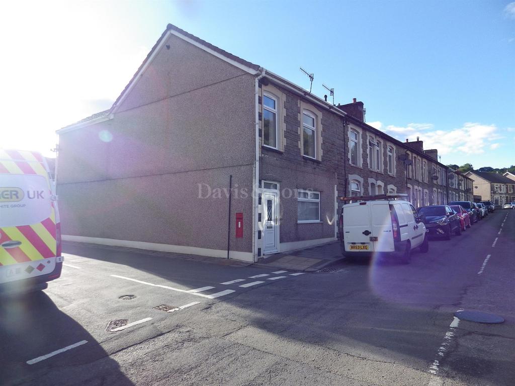 Islwyn Street, Cwmfelinfach, Ynysddu... 3 bed end of terrace house £