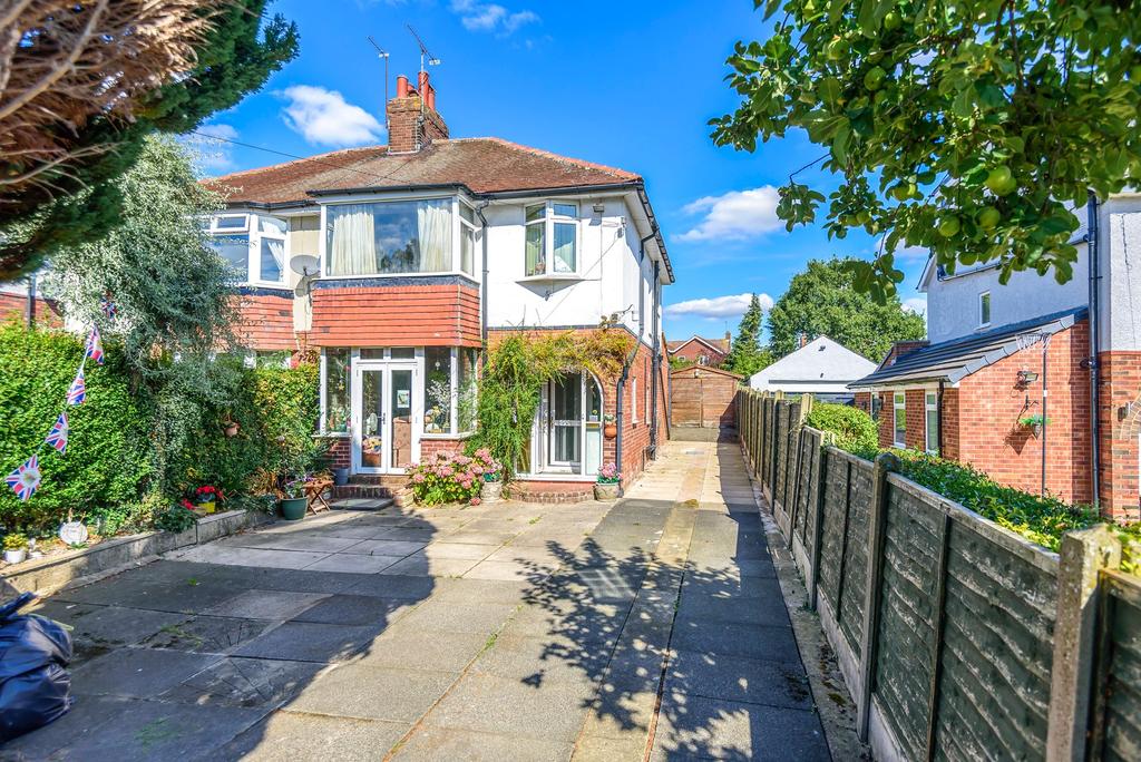 Grainbeck Lane, Killinghall, HG3 3 bed semidetached house £400,000