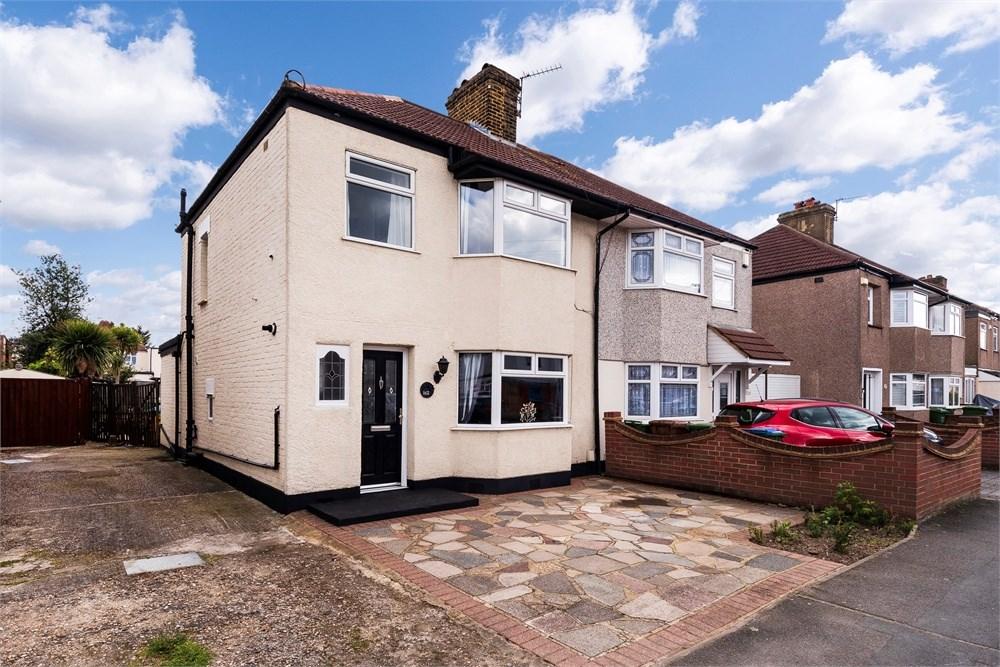 Gipsy Road, Welling, DA16 3 bed semidetached house £475,000
