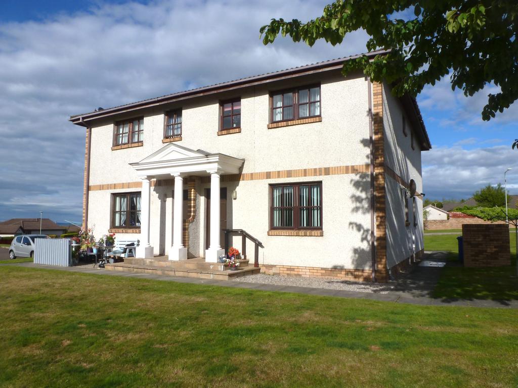 114 Miller Street, INVERNESS, IV2 3DL 2 bed flat £695 pcm (£160 pw)